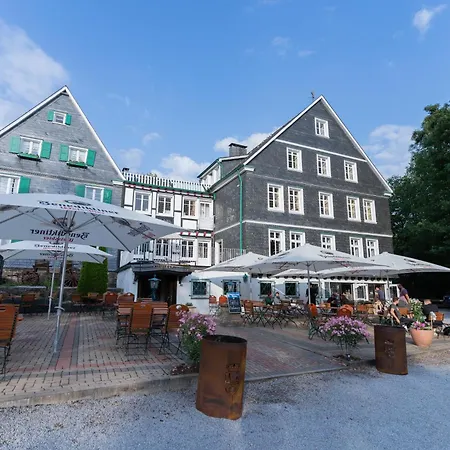 Hotel In Der Strassen-2